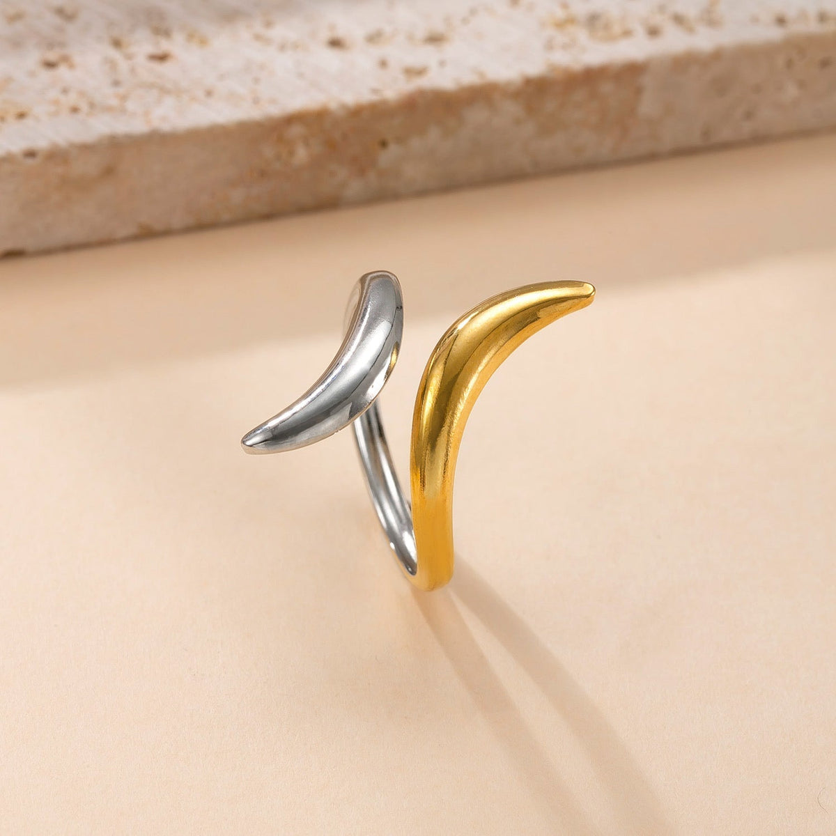 Annelise Two-toned Ring